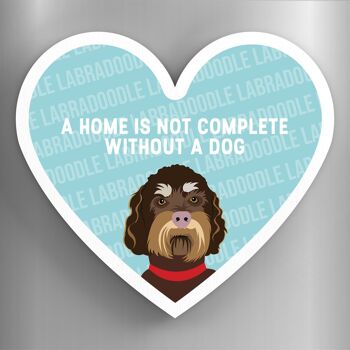 P5926 - Labradoodle Home Without A Dog Katie Pearson Artworks Aimant en bois en forme de cœur 1