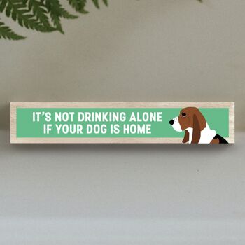 P6190 - Bassett Hound Not Drinking Alone Katie Pearson Artworks Bloc Momento en bois