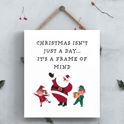 P6696 - La Navidad no es solo un día Papá Noel y duendes Placa de madera festiva Decoración navideña
