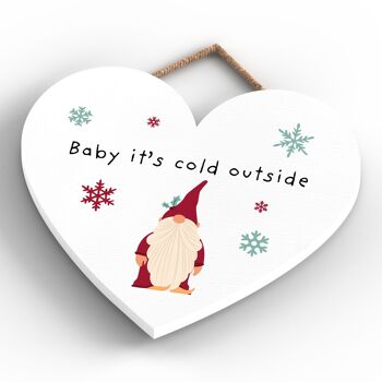 P6719 - Baby It's Cold Outside Gonk Festive Coeur en Bois Plaque Décor de Noël 4