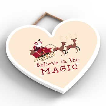 P6721 - Believe In The Magic Santa Festive Plaque Coeur en Bois Décor de Noël 2