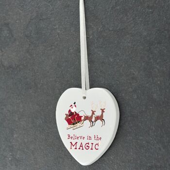 P6787 - Believe In Magic Santa Festive Coeur en céramique Ornement Boule Décoration de Noël 3