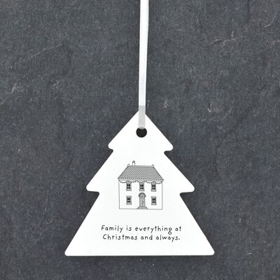 P6903 - Adorno navideño de cerámica con ilustración de dibujo lineal de Family Everything House