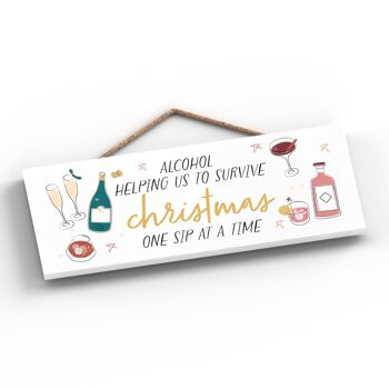 P7126 - Une gorgée à la fois Cadeaux et décorations de Noël sur le thème de l'alcool Plaque à suspendre 2