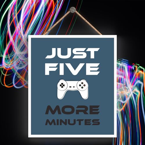 P7299 - Five More Minutes Gaming Room Plaque Wall Decor Gamer Gift Idea