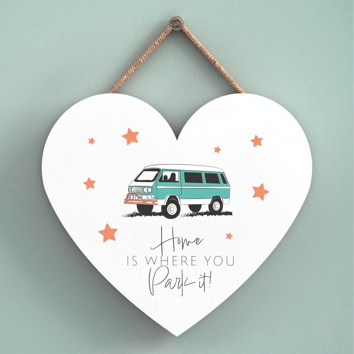 P7333 – Home Is Parked Heart Camper Caravan Camping-Plakette zum Aufhängen