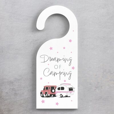 P7366 - Placa colgante temática Dreaming of Camping Pink Camper Caravan Camping