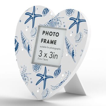P7472 - Cadre photo en forme de coeur en bois bleu côtier avec illustration de coquillages nautiques 2