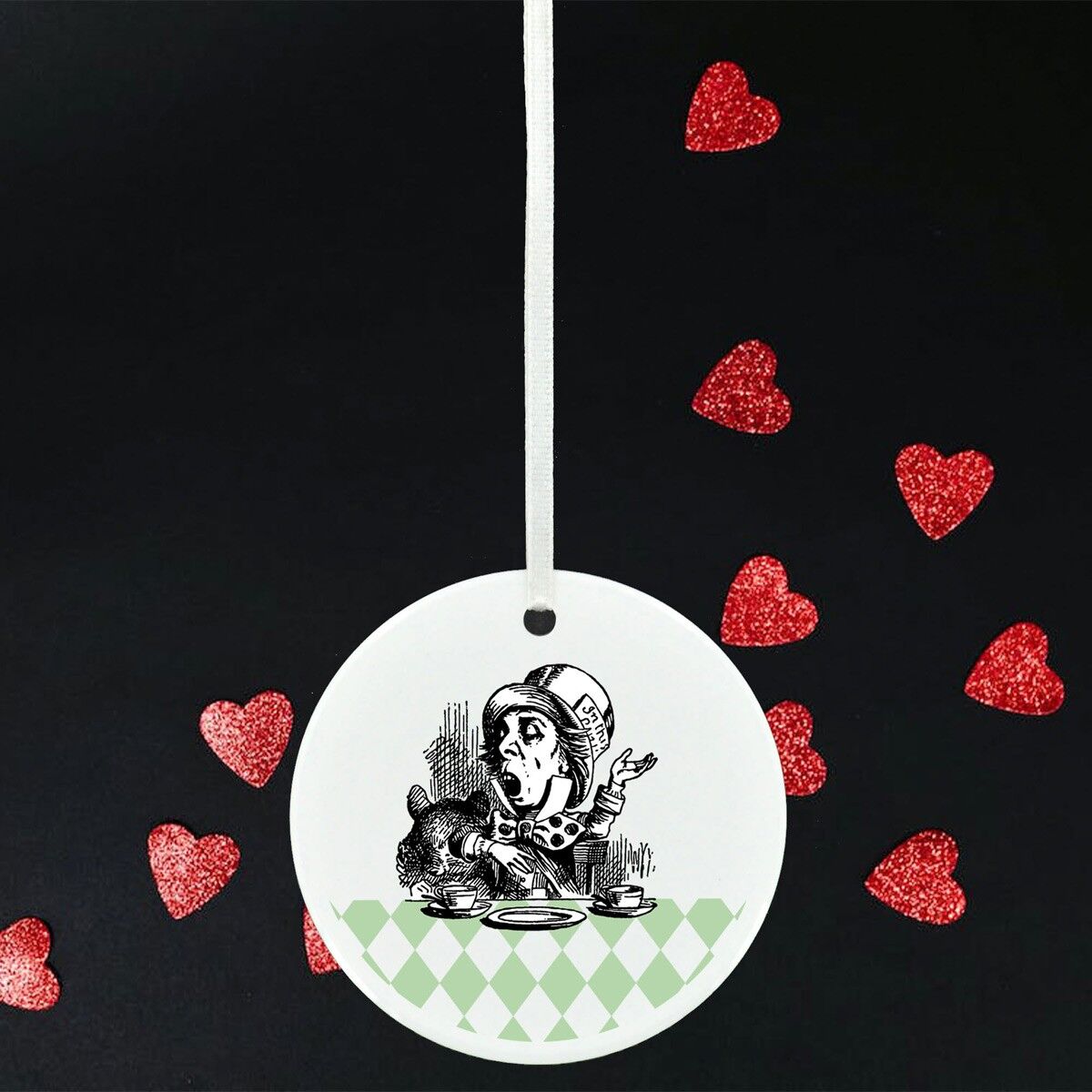 P7793 - Cappellaio Matto Alice Nel Paese Delle Meraviglie Illustrazione A Tema Sull'ornamento In Ceramica