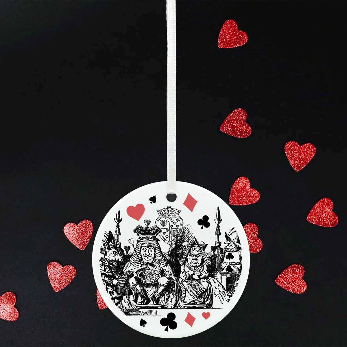 P7794 - King and Queen Alice In Wonderland Themed Illustration On Ceramic Ornament