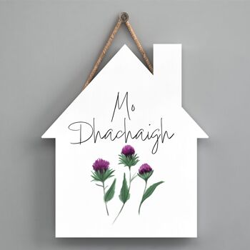 P8270 - Mo Dhachaigh Thistle Flower Of Scotland Plaque de décoration pour la maison en forme de maison 1