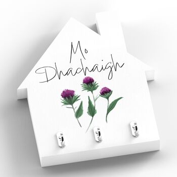 P8283 - Plaque porte-clés en forme de maison en forme de fleur de chardon Mo Dhachaigh 2