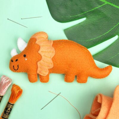 Kit de couture en feutre, Tabitha le Triceratops