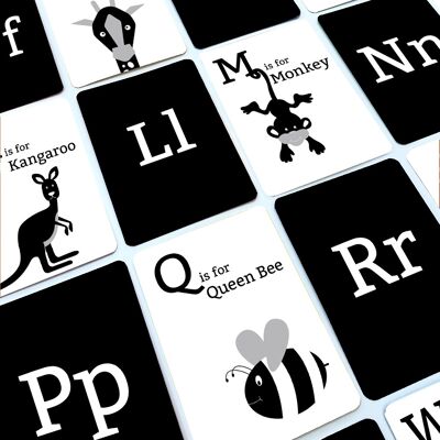 Tarjetas sensoriales del alfabeto en blanco y negro