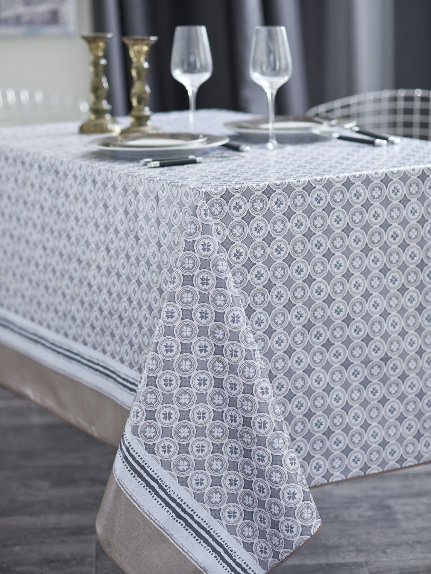 DJIBO TAUPE RECHTECKIGE TISCHDECKE 150X200