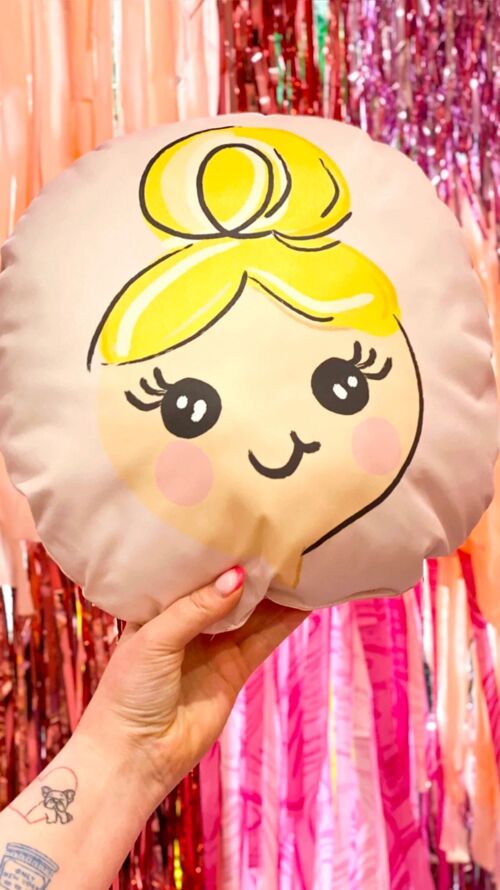 Blonde - Ivo - Decorative - Shaped Pillow