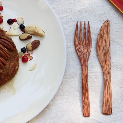 Coconut wood knife