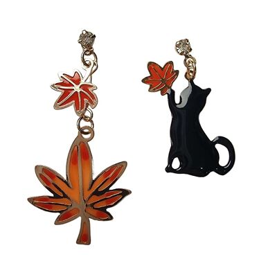 Autumn Kitty Stud Earrings - Black