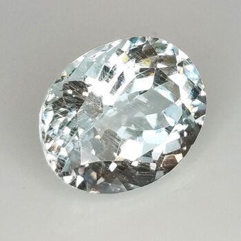 Aigue-marine 5.05ct taille ovale 12.1x10.0mm 5