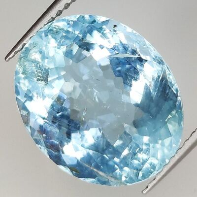 Aigue-marine 8.67ct taille ovale 14.8x12.1mm