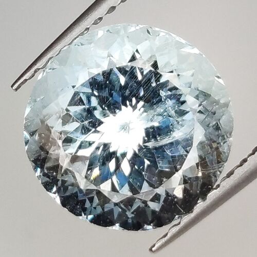 3.71ct Aguamarina talla redonda 10.2x9.9mm