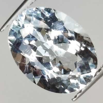 Aigue-marine 3.58ct taille ovale 11.8x8.8mm