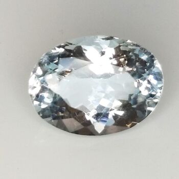Aigue-marine 3.58ct taille ovale 11.8x8.8mm 4