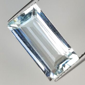 Aigue-marine 4.95ct coupe rectangulaire 15.1x8.1mm 1