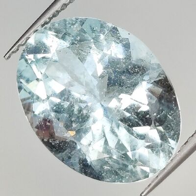 Aigue-marine 6.65ct taille ovale 14.5x11.0mm