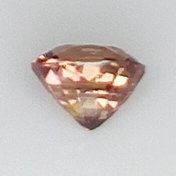 0.94ct Saphir Padparadscha taille ovale 5.9x5.0mm 7