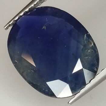 Saphir Bleu 3.78ct taille ovale 12.1x9.6mm 3