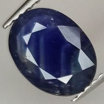 Saphir Bleu 1.46ct taille ovale 9.0x6.9mm 2