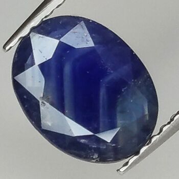 Saphir Bleu 1.46ct taille ovale 9.0x6.9mm 3