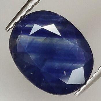 Saphir Bleu 1.65ct taille ovale 8.9x6.9mm 2