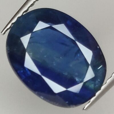 4,74 ct Blauer Saphir im Ovalschliff, 11,2 x 8,7 mm