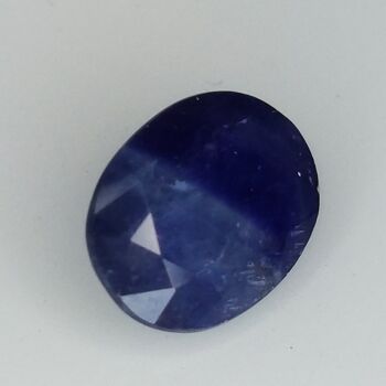 Saphir Bleu 1.96ct taille ovale 8.9x6.8mm 5
