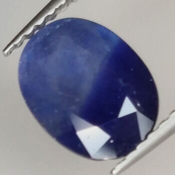 Saphir Bleu 1.96ct taille ovale 8.9x6.8mm 3