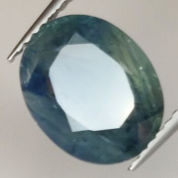 Saphir Bleu 3.95ct taille ovale 10.7x8.6mm 3