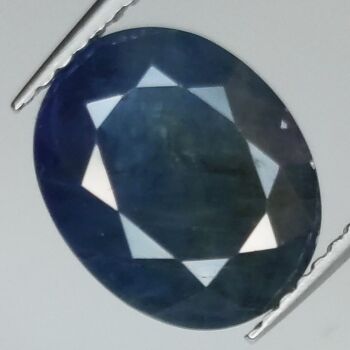 Saphir Bleu 4.56ct taille ovale 10.9x8.9mm 1