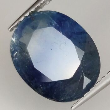 Saphir Bleu Effet Soie 4.09ct taille ovale 10.8x8.7mm 3