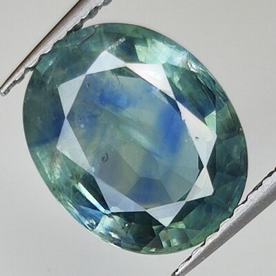 3.92ct Blue Sapphire oval cut 10.6x8.6mm