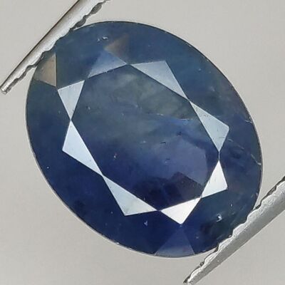 4,28 Karat Blauer Saphir im Ovalschliff, 10,8 x 8,6 mm