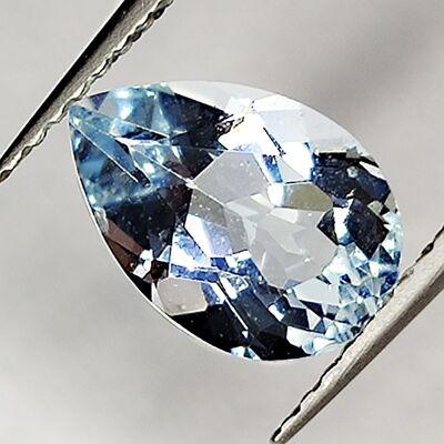 1.73ct Aguamarina talla pera 10.2x6.9mm