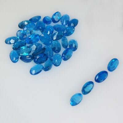8,98 ct Blauer Apatit im Ovalschliff, 5 x 3 mm, 36 Stk