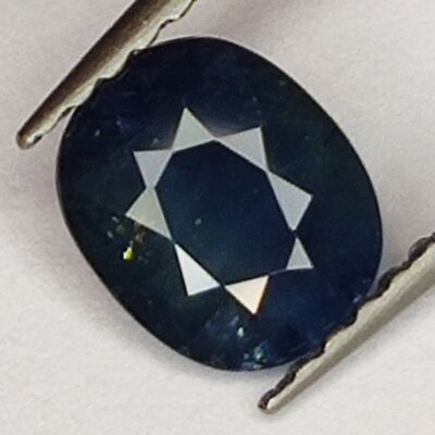 Zaffiro blu da 1,09 carati taglio ovale 6,6x5,5 mm