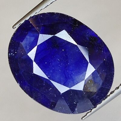 Zaffiro blu da 8,74 carati taglio ovale 14,8x12,1 mm