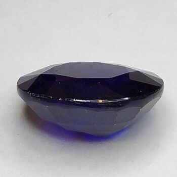 Saphir Bleu 12.72ct taille ovale 14.9x13.5mm 5