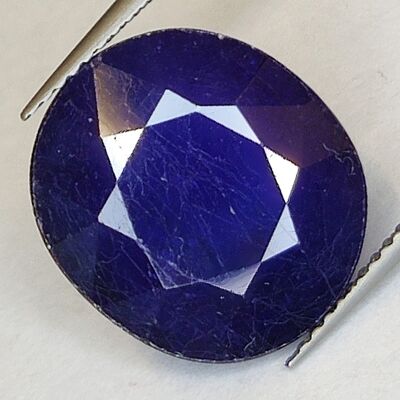15,05 ct Blauer Saphir im Ovalschliff, 15,3 x 13,8 mm