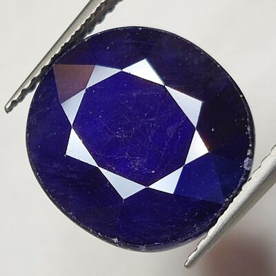 Saphir Bleu 9.79ct taille ovale 13.4x11.9mm