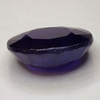 Saphir Bleu 14.76ct taille ovale 16.0x14.4mm 5